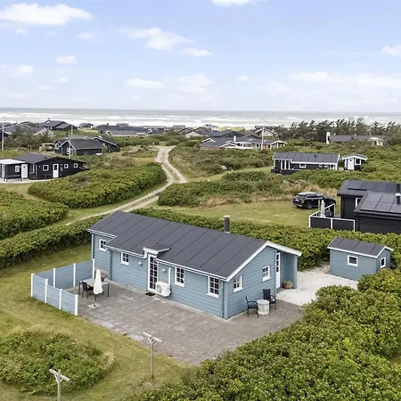 Gjuro - 400m From The Sea By Interhome *